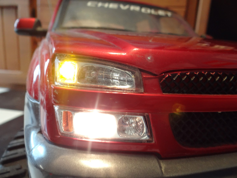 Illustration for article titled New Bright 1:6 Chevy Avalanche RC